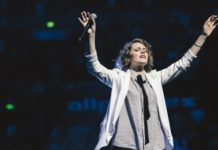 Não prega na ministração não?